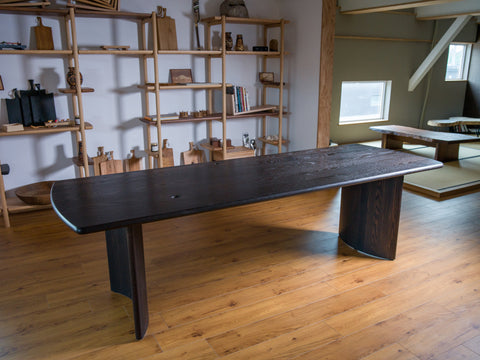 Solid Wood Dining Table with Curved Legs