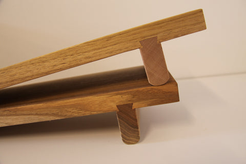 Book Stand (Small - Kurumi)