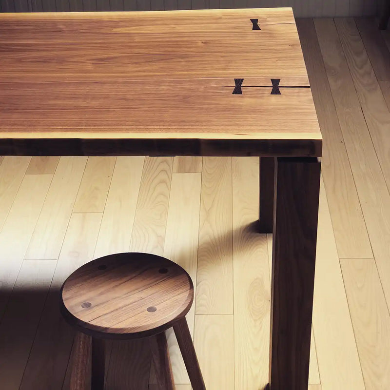 Milk Beach Cafe London table