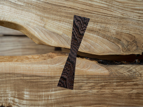 Butterfly key and natural split in the yachidamo tabletop