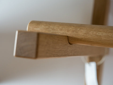 Oak leaning clothes rack